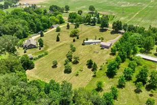 2752 W Mosherville Rd, Jonesville, MI 49250 - Photo 49