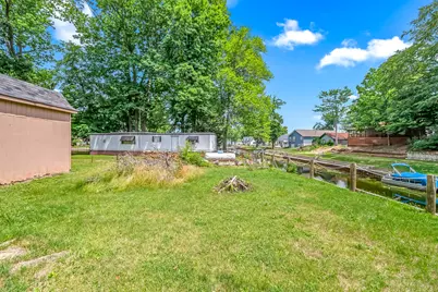 6915 Rowley Drive, Osseo, MI 49266 - Photo 25