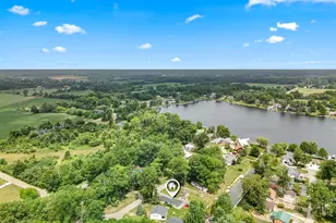 6915 Rowley Dr, Osseo, MI 49266 - Photo 11