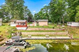 6915 Rowley Dr, Osseo, MI 49266 - Photo 19