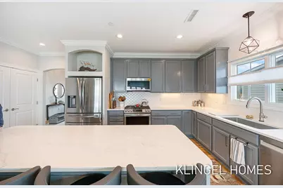 930 W Savidge Street #20, Spring Lake, MI 49456 - Photo 5