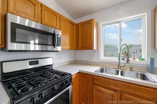 489 Sunmeadow Dr SE, Grand Rapids, MI 49508 - Photo 19
