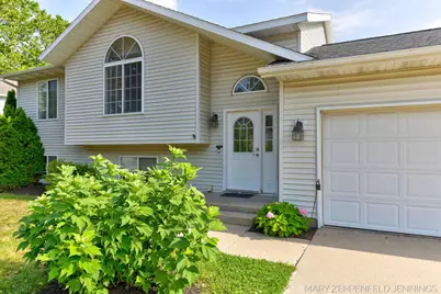 489 Sunmeadow Drive SE, Grand Rapids, MI 49508 - Photo 3