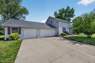 11520 N Lookout Ridge, Canadian Lakes, MI 49346 - Photo 3