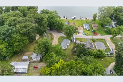 52653 Lakeview Drive, Dowagiac, MI 49047 - Photo 41