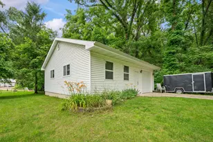 52653 Lakeview Dr, Dowagiac, MI 49047 - Photo 29