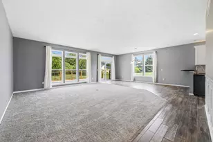 7597 Prairie Crossing Ln, Kalamazoo, MI 49004 - Photo 5