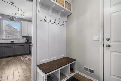 7597 Prairie Crossing Lane, Kalamazoo, MI 49004 - Photo 21