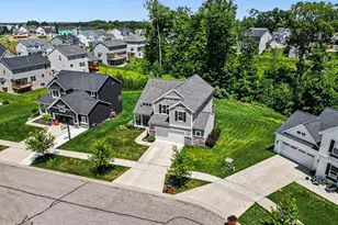 348 Park Pl Dr NE, Rockford, MI 49341 - Photo 5