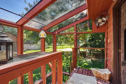 601 W North Street, Paw Paw, MI 49079 - Photo 19