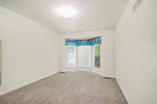 456 Essex Dr, Rochester Hills, MI 48307 - Photo 19