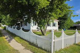328 4th St, Manistee, MI 49660 - Photo 21