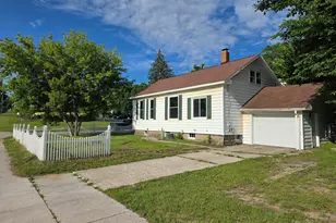 328 4th St, Manistee, MI 49660 - Photo 1