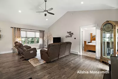 2360 E Mount Garfield Road, Muskegon, MI 49444 - Photo 5