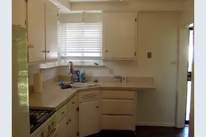 10015 Brady, Bedford, MI 48239 - Photo 5