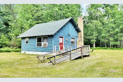 5641 N Oak Avenue, White Cloud, MI 49349 - Photo 1