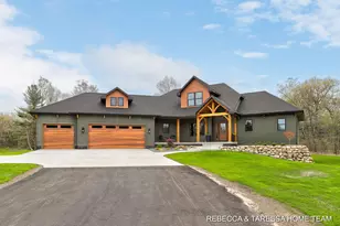 400 Sabine Dr, Muskegon, MI 49442 - Photo 131