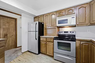 10037 Peppermill Ln, Canadian Lakes, MI 49346 - Photo 19