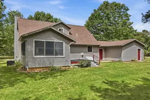 10037 Peppermill Ln, Canadian Lakes, MI 49346 - Photo 3