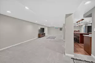 31350 Wentworth St, Livonia, MI 48154 - Photo 33