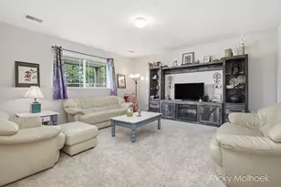 335 E North St, Hastings, MI 49058 - Photo 25
