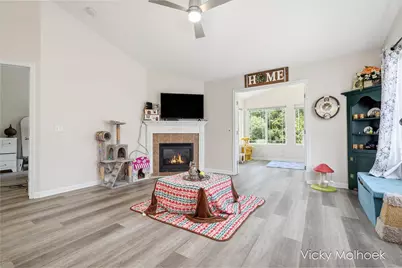 335 E North Street, Hastings, MI 49058 - Photo 11
