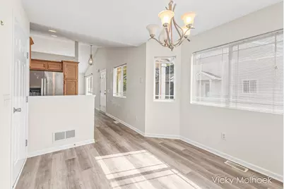 335 E North Street, Hastings, MI 49058 - Photo 11