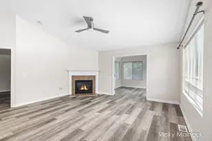 335 E North St, Hastings, MI 49058 - Photo 5