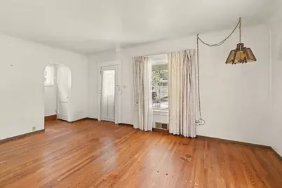 815 N Francis Avenue, Lansing, MI 48912 - Photo 5