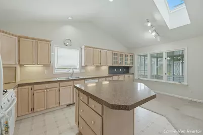 736 Halena Street NE, Grand Rapids, MI 49505 - Photo 5