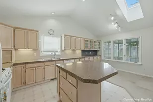 736 Halena St NE, Grand Rapids, MI 49505 - Photo 5