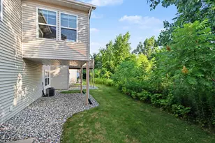 1358 S Village Cir, Kalamazoo, MI 49009 - Photo 21