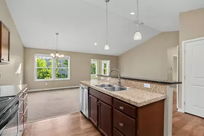 1358 S Village Circle, Kalamazoo, MI 49009 - Photo 3