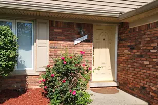 26061 Marlowe Pl, Oak Park, MI 48237 - Photo 3