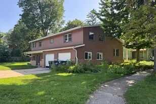 748 Green St, South Haven, MI 49090 - Photo 3