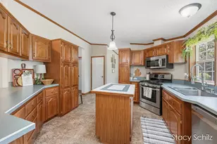 4413 S Lacey Lake Rd, Bellevue, MI 49021 - Photo 11