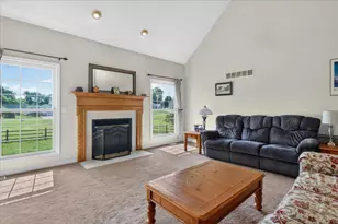 812 Derby Dr, Tecumseh, MI 49286 - Photo 15