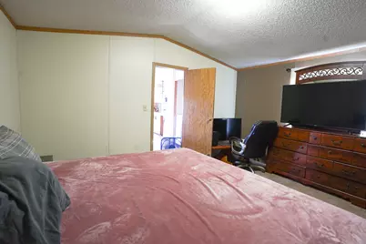 12717 S Grey Court, Wayland, MI 49348 - Photo 9
