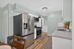 2410 Marcoux Ave, Muskegon, MI 49442 - Photo 15