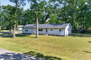 2410 Marcoux Ave, Muskegon, MI 49442 - Photo 53