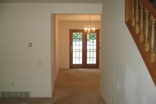 1529 N Betty Ave, Ludington, MI 49431 - Photo 9
