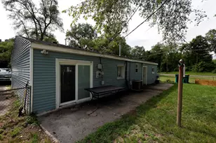 890 Dons Dr, Ypsilanti, MI 48198 - Photo 3