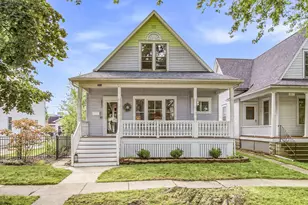 1013 State St, Saint Joseph, MI 49085 - Photo 1