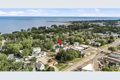 1013 State Street, Saint Joseph, MI 49085 - Photo 3
