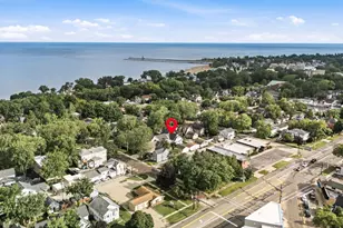 1013 State St, Saint Joseph, MI 49085 - Photo 3