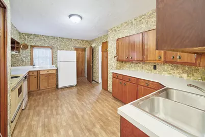 163 Van Buren Street, Manistee, MI 49660 - Photo 11