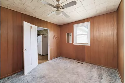 163 Van Buren Street, Manistee, MI 49660 - Photo 21