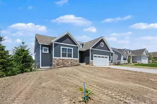 9585 Fields Dr, Zeeland, MI 49464 - Photo 3