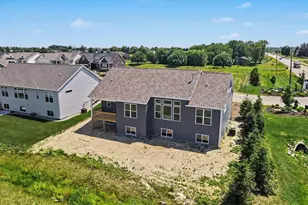9585 Fields Dr, Zeeland, MI 49464 - Photo 27