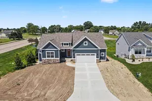 9585 Fields Dr, Zeeland, MI 49464 - Photo 29